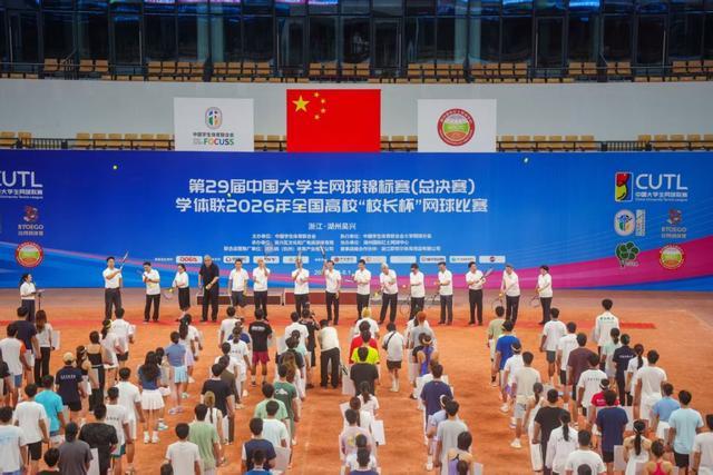 10比1砸钱也惨败！特朗普死对头维德曼出局，民主党变天了！