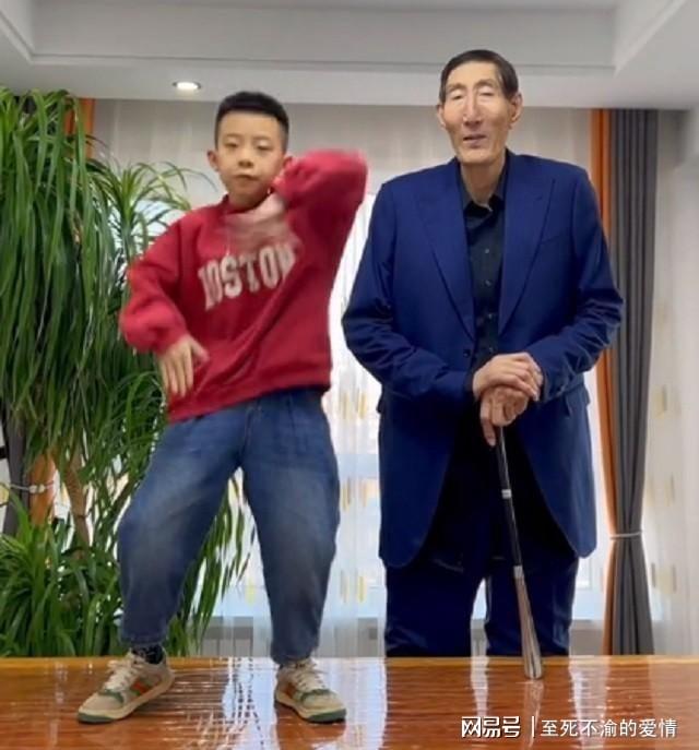 托托雷拉把西装留在酒店：我们要打回罗利