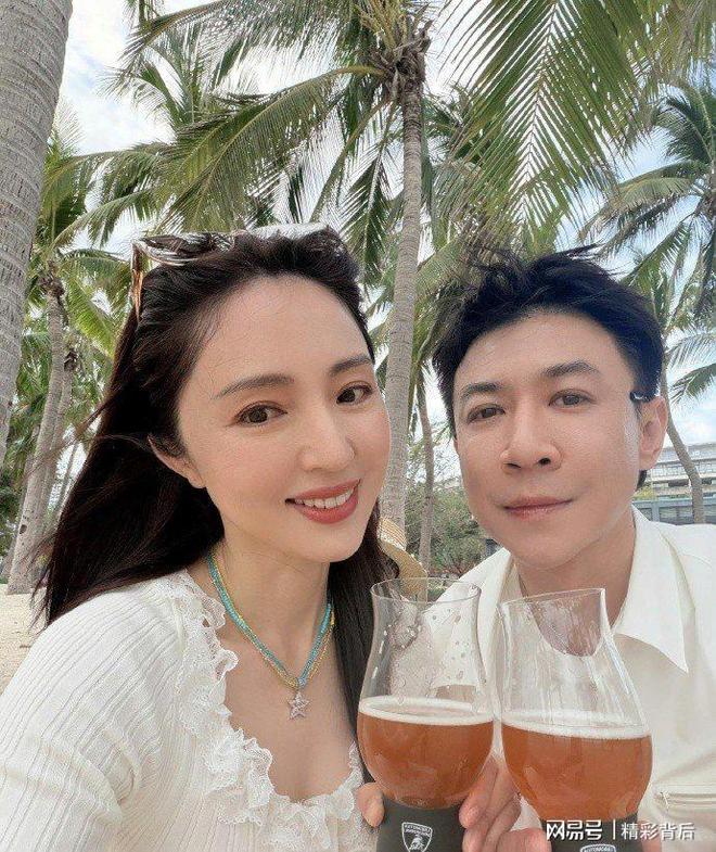 副高女教师争相延退!占岗拿高薪却躺平,年轻老师缺机会欲哭无泪