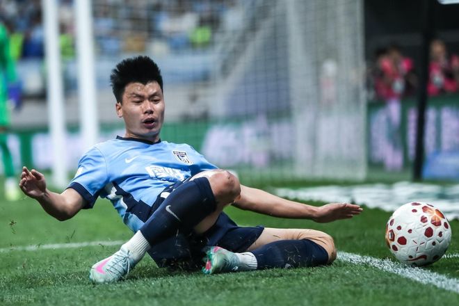 揭秘文班休赛期特训：练出德克招牌后仰跳投 向大梦继续学习低位技术