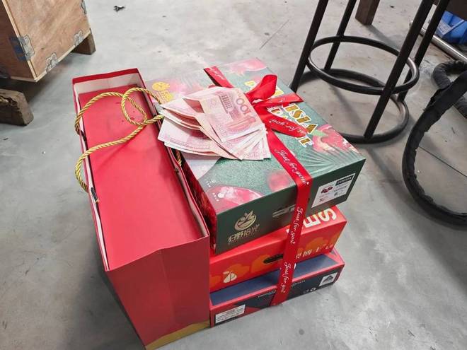 瑟洛特：哈兰德那个不是犯规；英格兰第一个进球完全是丑闻