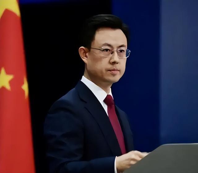 维尼修斯：教练要求我们更多地控球；首战始终非常困难