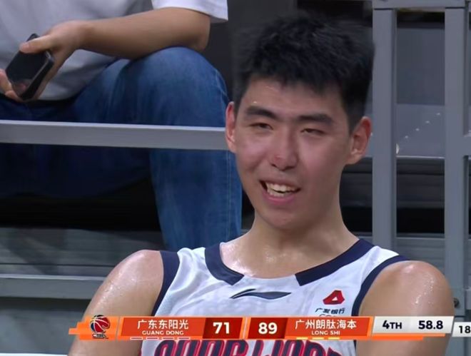 拉菲尼亚伤缺19岁小将上位!巴西战日本,内马尔替补待命看情况