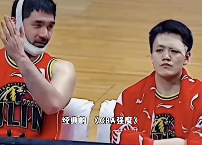 超级世界波！阿尔瓦雷斯绝杀，破世界杯6场球荒，阿根廷全队狂欢